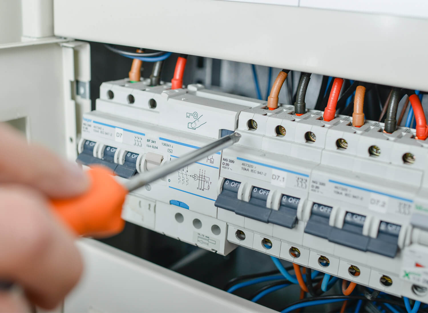 Commercial Electricians Bundaberg Zane Dick Electrical